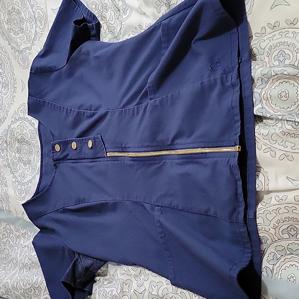 Jaanuu scrub top